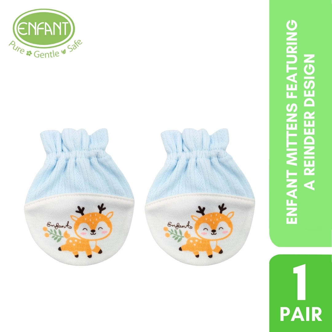 Enfant mittens featuring a reindeer design